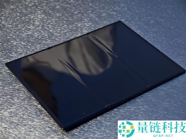 19999元起,三星Galaxy Z TriFold国行真机上手：手机刹时变10英寸平板
