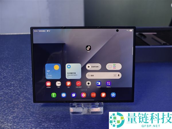 19999元起,三星Galaxy Z TriFold国行真机上手：手机刹时变10英寸平板