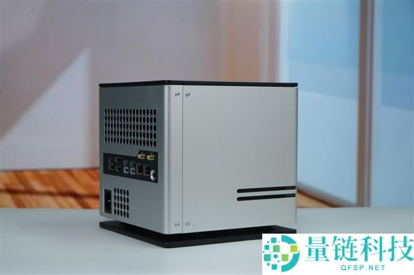 全球首个液冷迷你机,abee AI Station 395 Max任务站图赏