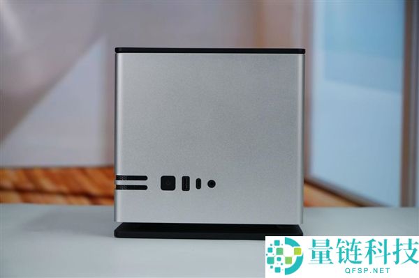 全球首个液冷迷你机,abee AI Station 395 Max任务站图赏
