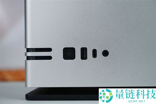 全球首个液冷迷你机,abee AI Station 395 Max任务站图赏