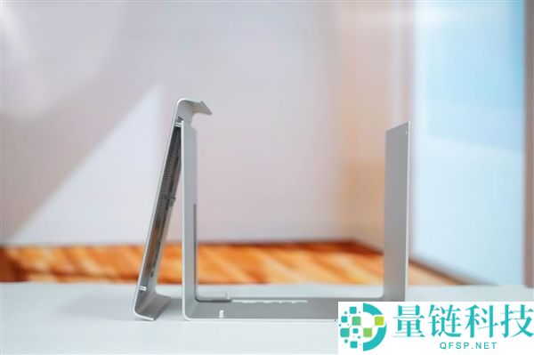 全球首个液冷迷你机,abee AI Station 395 Max任务站图赏