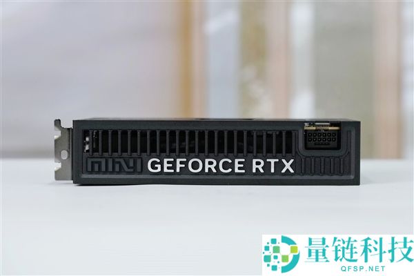 ITX机能小钢炮,七彩虹RTX 5070 Mini OC 12GB图赏