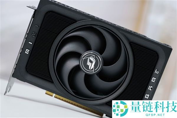ITX机能小钢炮,七彩虹RTX 5070 Mini OC 12GB图赏