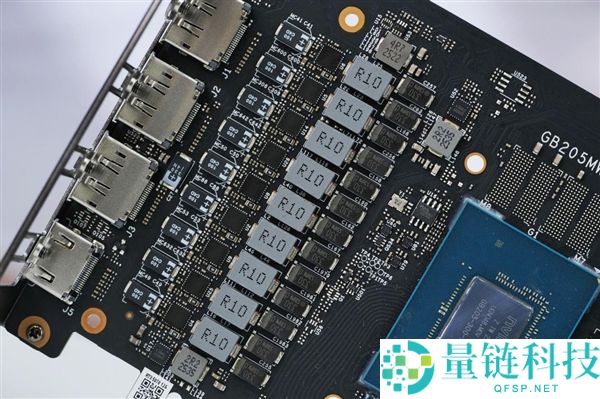 ITX机能小钢炮,七彩虹RTX 5070 Mini OC 12GB图赏