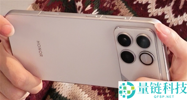 游戏党狂喜,光荣WIN 12月发布：年度电竞夯机 机能天花板