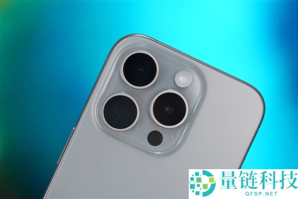 iPhone实况图总定格为难刹时引热议 苹果回应：系统随机选取