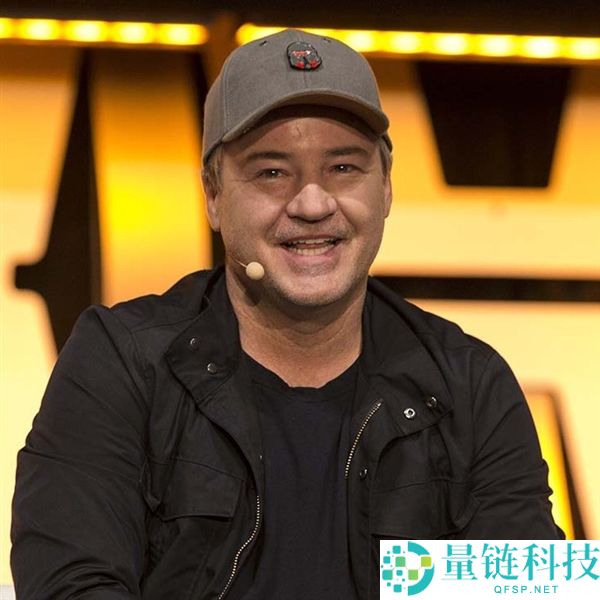 《任务呼唤》结合开创人开法拉利撞护栏起火身亡 事发视频发布