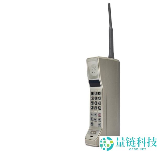 特斯拉葫芦里卖得什么药：发文主动驾驶  配图是一张“老古玩”