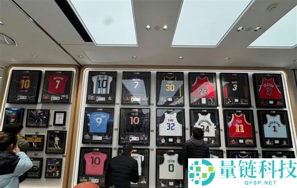 签名球衣3天卖断货,胖东来回应：目前预售时候30到40天