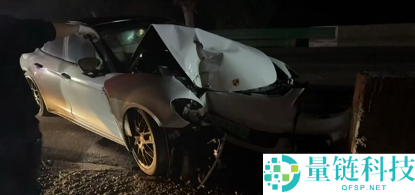 保时捷出事故保险公司让报废 但只赔100万保额的一半,车主不干了