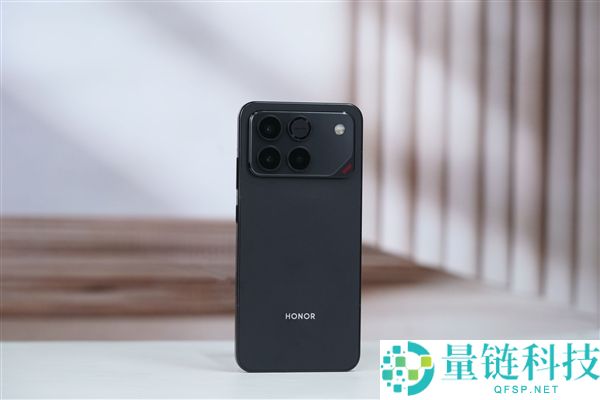 全球首发10000mAh电池,光荣WIN图赏