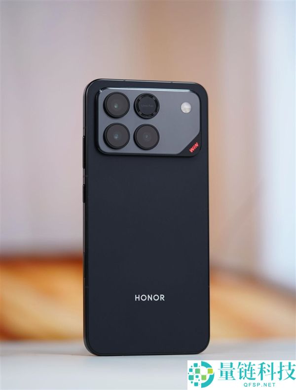 全球首发10000mAh电池,光荣WIN图赏