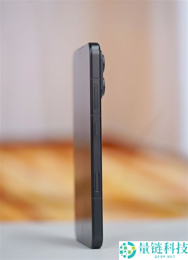 全球首发10000mAh电池,光荣WIN图赏