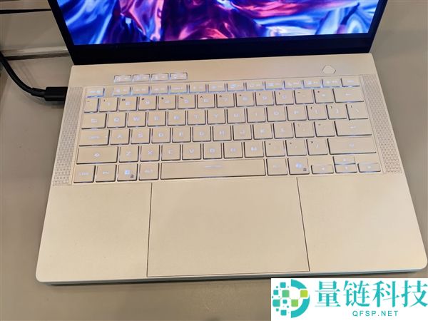 华硕发布ROG幻14/16 Air 2026款：晋级星云原画屏、至高RTX 5090