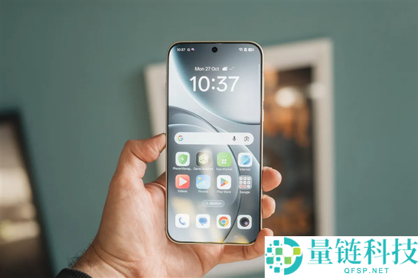 OPPO Find X9 Ultra工程机偷跑：支撑10倍光变 最强骁龙8E5望远镜