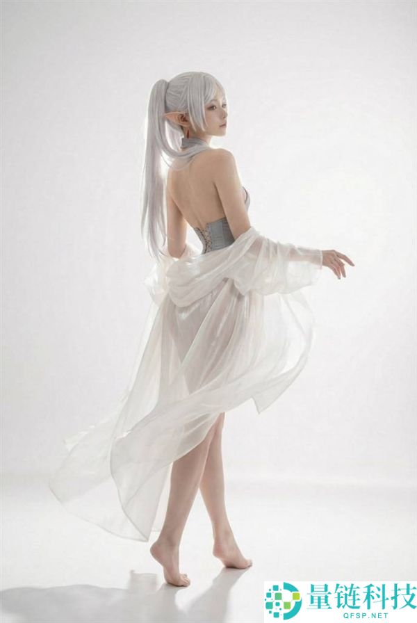 大神用AI制造《芙莉莲》Cos图：媲美真人