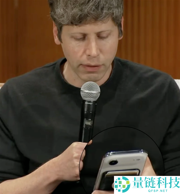 苹果已降价2500元,OpenAI CEO晒小我主力机 婉言iPhone Air很酷