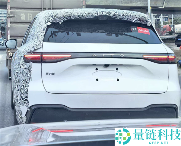 全新问界M6实车首曝 这才是年青人的鸿蒙智行“真香车”