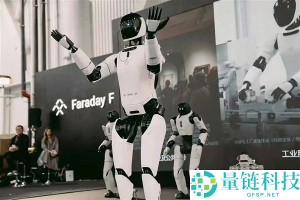 贾跃亭“造人”上热搜 机械人1.7万开卖 已拿下1211台定单