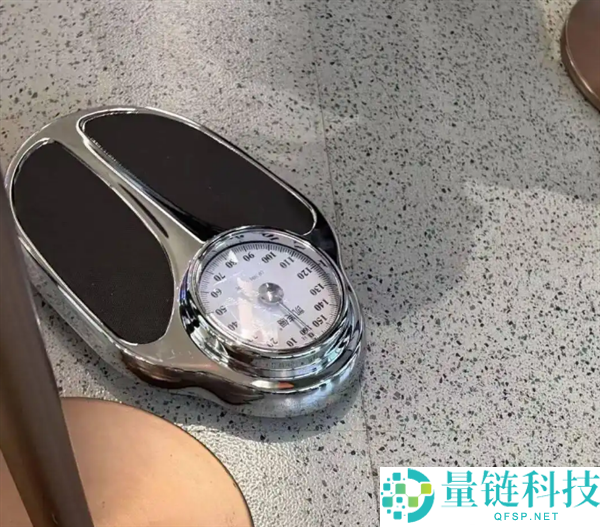 坐飞机登机前要称体重 航司回应：便于对旅客体重规范停止订正