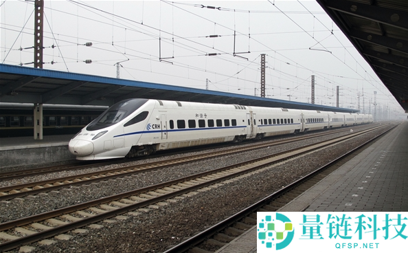 12306官网售罄 微信却能买到票,客服回应：不会截留车票给第三方