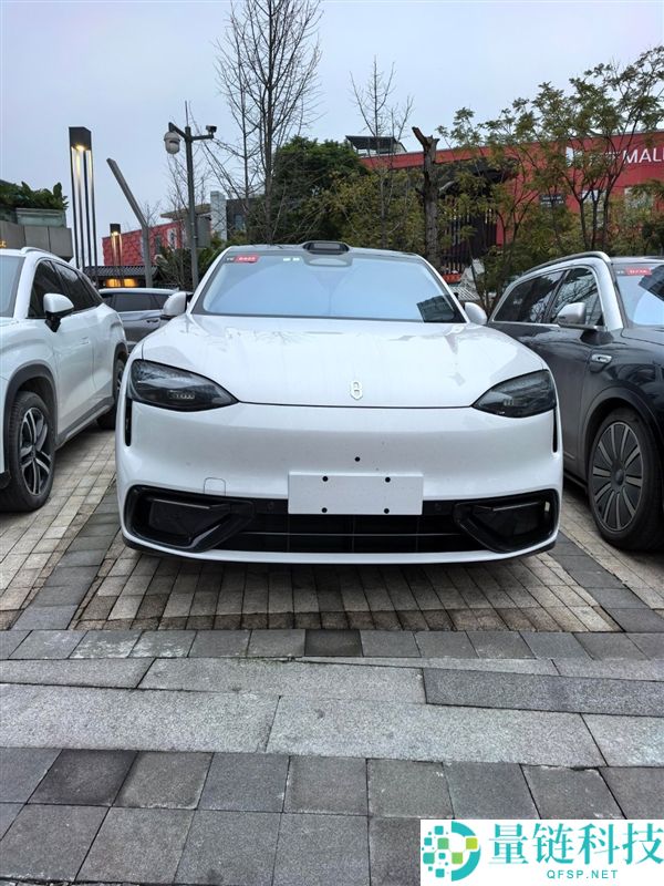 25万价位的大爆款来了 全新问界M6实车多方位展现