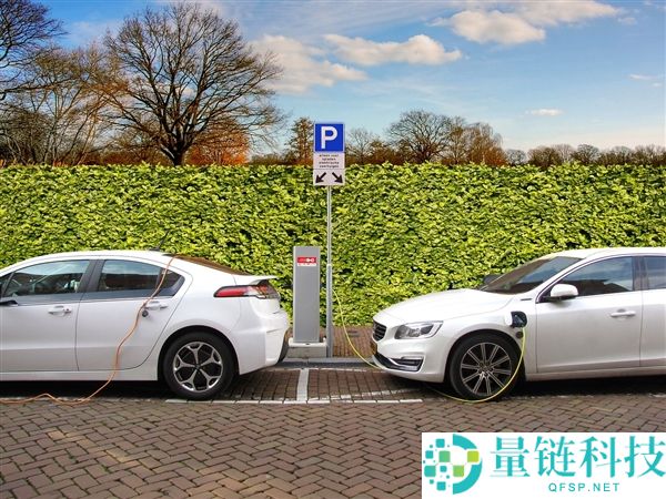 研讨：高功率超快充电桩会让新动力汽车电池老化速度翻倍,