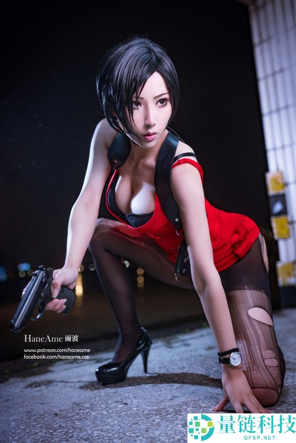 著名 Coser 雨波绝美 Cosplay 图集：完美身段惊艳全场