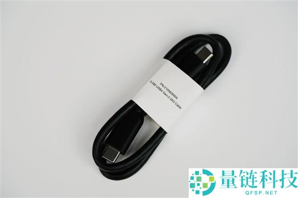 靠谱海量游戏库：希捷 FireCuda X Vault 20TB 外置硬盘深度图赏