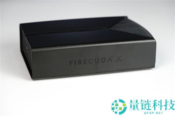 靠谱海量游戏库：希捷 FireCuda X Vault 20TB 外置硬盘深度图赏