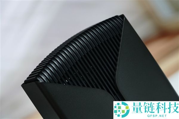 靠谱海量游戏库：希捷 FireCuda X Vault 20TB 外置硬盘深度图赏