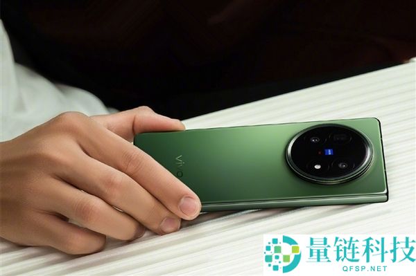 全球首款天玑 9500 折叠旗舰！vivo X Fold6 工程机曝光：最强天玑折叠屏