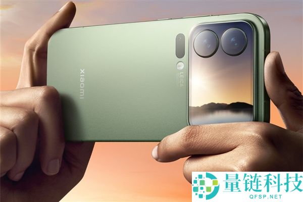 米粉催更卢伟冰！小米 17 Max 预热：8000mAh 大电池彻底告别充电宝