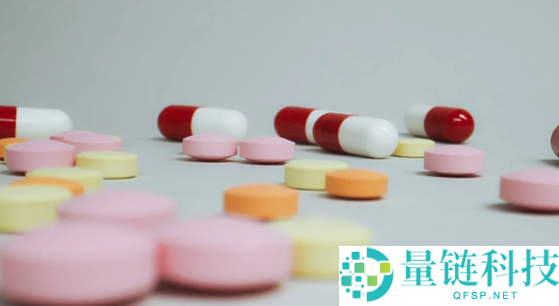 我国 AI 药物筛选获重大突破：千亿级分子库实现秒级检索
