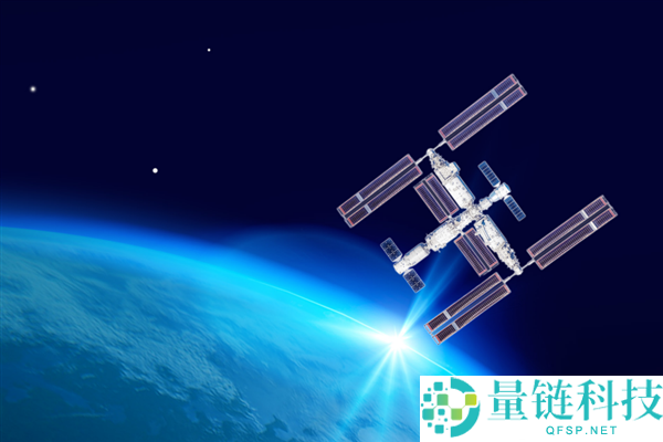 神舟二十号载人飞船撤离空间站：太空出差三人组顺利踏上回家路