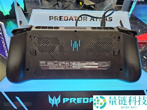 Intel锐炫G3新处理器发布，宏碁Atlas8双电扇掌机实拍体验