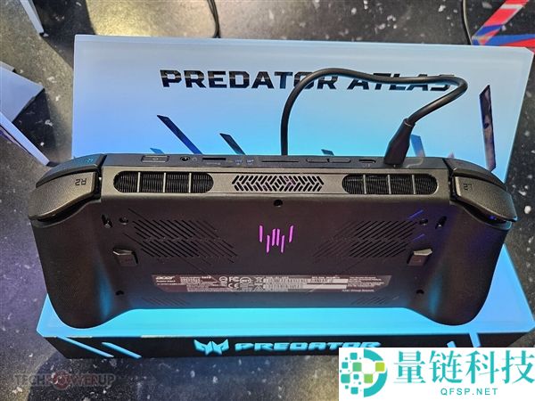 Intel锐炫G3新处理器发布，宏碁Atlas8双电扇掌机实拍体验