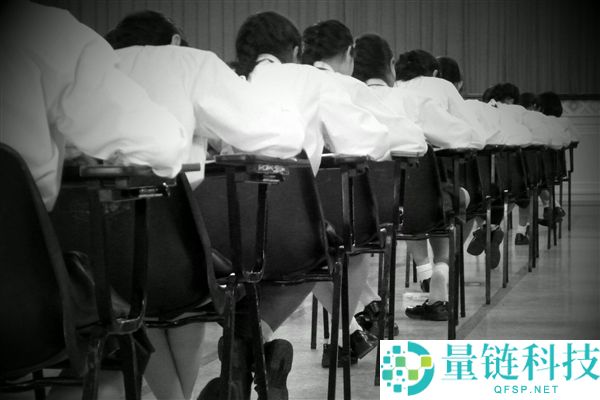 《人民日报》批评“烂梗”泛滥：潜在风险影响青少年成长