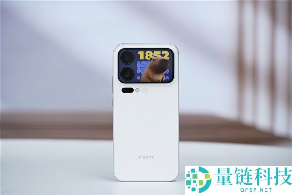 小米18发布：7200mAh大电池助力小屏手机告别电量焦虑