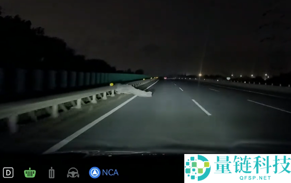 华为智驾夜间高速避障：塑料袋引发热议，究竟该如何处理？