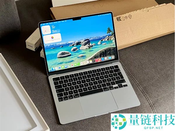 苹果首款触控屏MacBook Pro曝光：搭载M5 Pro/Max处理器的创新之作