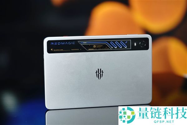 红魔游戏平板5 Pro评测：首款水冷+185Hz超高刷9英寸平板，畅玩Steam游戏