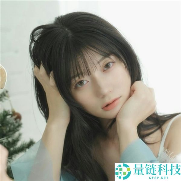 日本演员濑户环奈Cos《街霸6》春丽，吐槽本田家暴争议