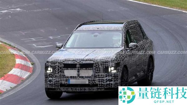 2028款宝马X7原型曝光：V8动力增强，成为最大车型