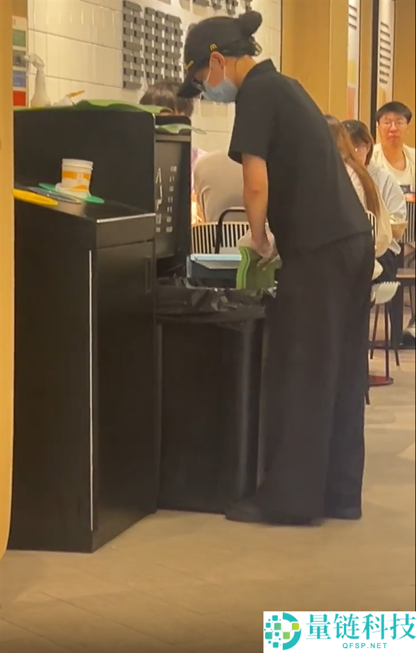 深圳麦当劳门店用餐盘重复压渣滓事件 官方道歉员工行为不符合标准