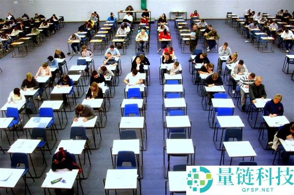 汤家凤号令作废引发热议：教育部已回应英语主科位置问题