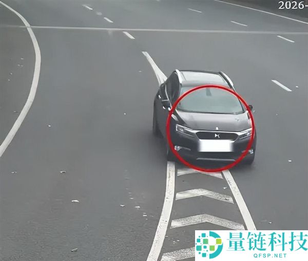 高速路上男人脑梗失联，妻子焦急求助，民警奔赴40公里紧急救援