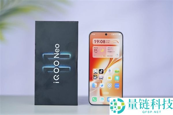 iQOO Neo11至尊疆域评测：天玑9500M双芯强劲性能解析