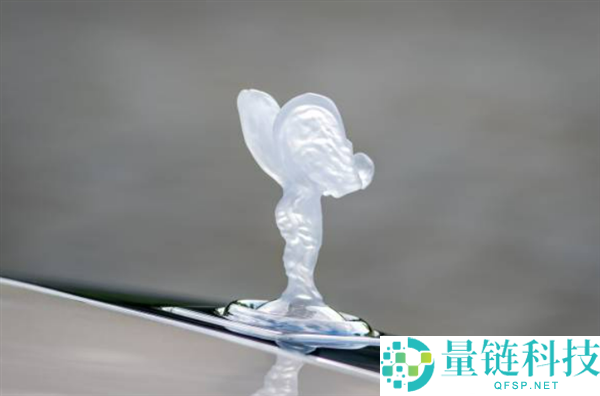 劳斯莱斯首次推出幻影蜂鸟定制车：内饰镶嵌53片鲍鱼壳的奢华设计